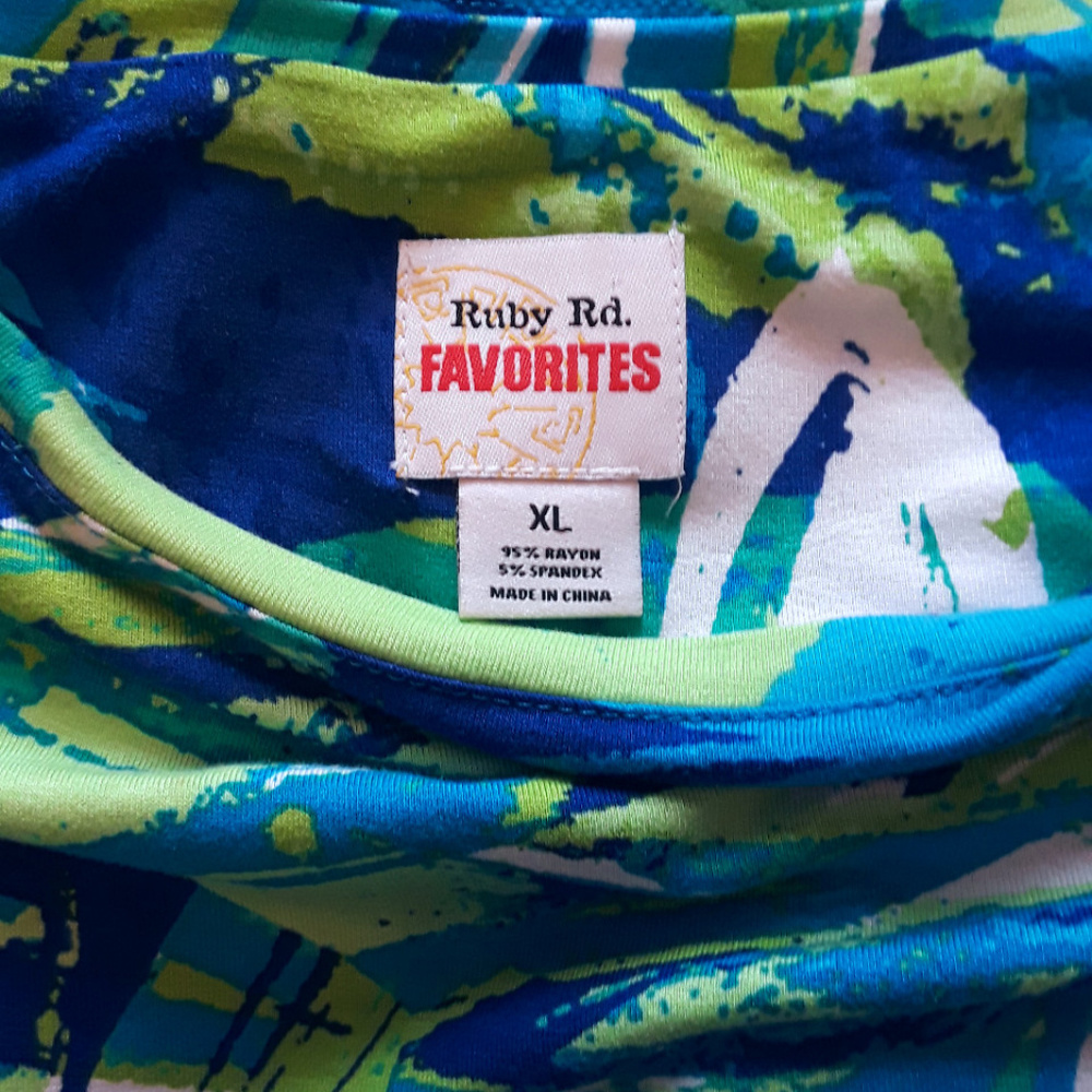 Top - Picture 2 of 2